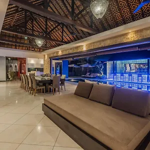 https://villa-samudra-raya.ubudhotelsnow.com